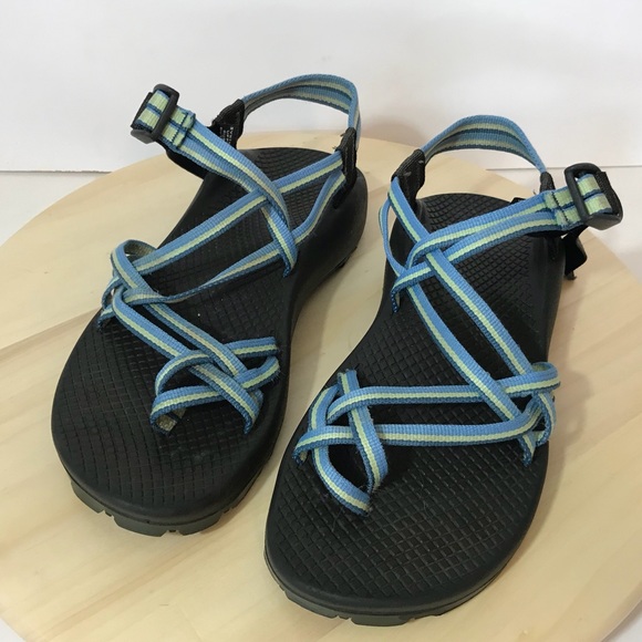water sneaker womens chaco sandals